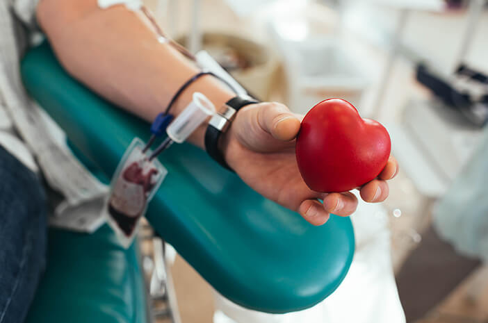 kegiatan bermanfaat selama wabah corona - donor darah