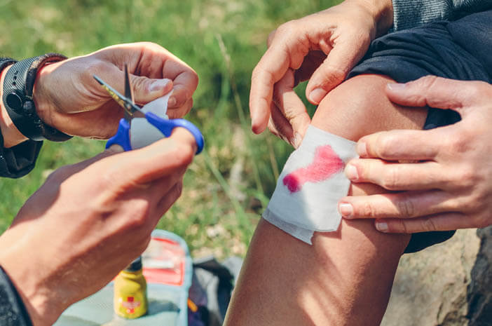 6-tips-hindari-cedera-untuk-pengidap-diabetes-halodoc 6-tips-hindari-cedera-untuk-pengidap-diabetes-halodoc