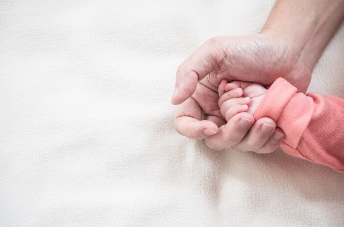 Apa Penyebab Bayi Bisa Terkena Necrotizing Enterocolitis?