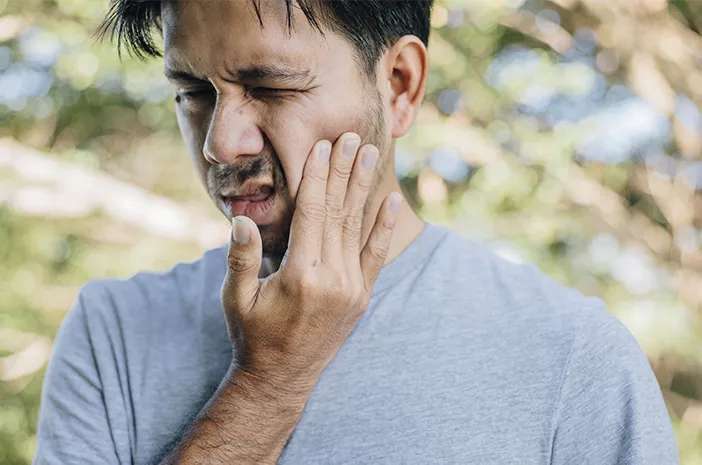 Benarkah Infeksi Gigi Dapat Sebabkan Limfadenitis? 