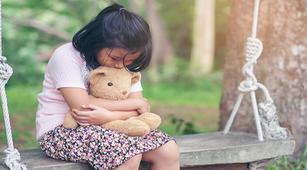 hindari 3 kebiasaan yang menurunkan kepercayaan diri anak halodoc