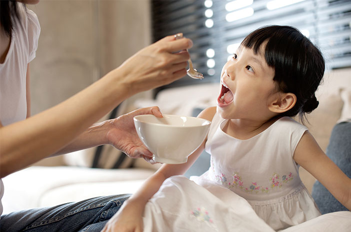Bolehkan Mengganti Nasi Putih dengan Shirataki untuk Anak?