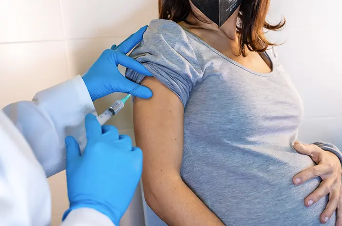 Vaksin COVID-19 Aman untuk Ibu Hamil?