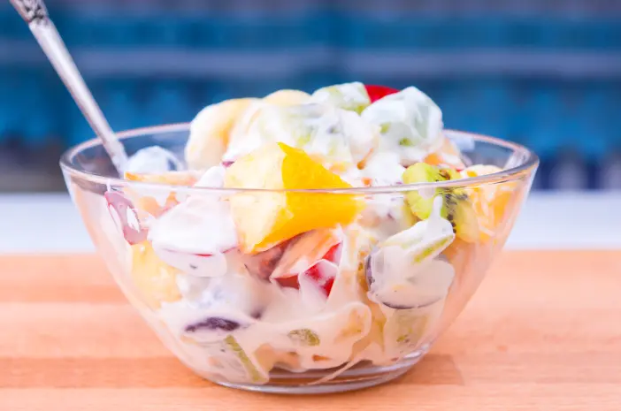 11 Nutrisi yang Terdapat dalam Salad Buah