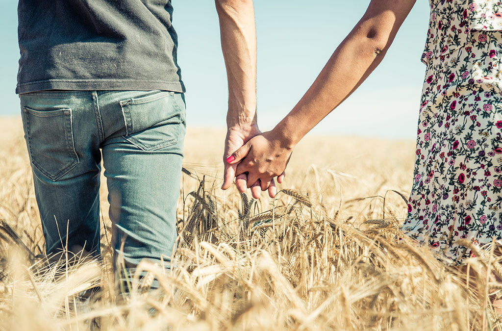 Ketahui Bedanya Cinta yang Sehat dengan Obsesif