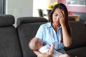Ibu Baru Bisa Alami Baby Blue Syndome, Ini Cara Mengatasinya
