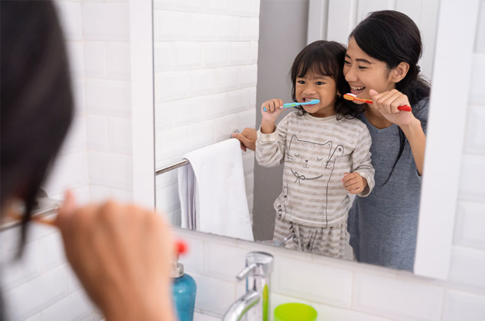 Pentingnya Mengajarkan Kesehatan Gigi dan Mulut pada Anak