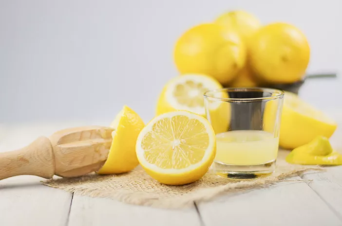 Turunkan Kadar Kolesterol Tinggi dengan Lemon