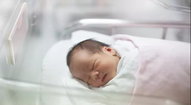 Kebiasaan Ini bisa Menyebabkan Bayi yang Baru Lahir Tertular Penyakit Berbahaya
