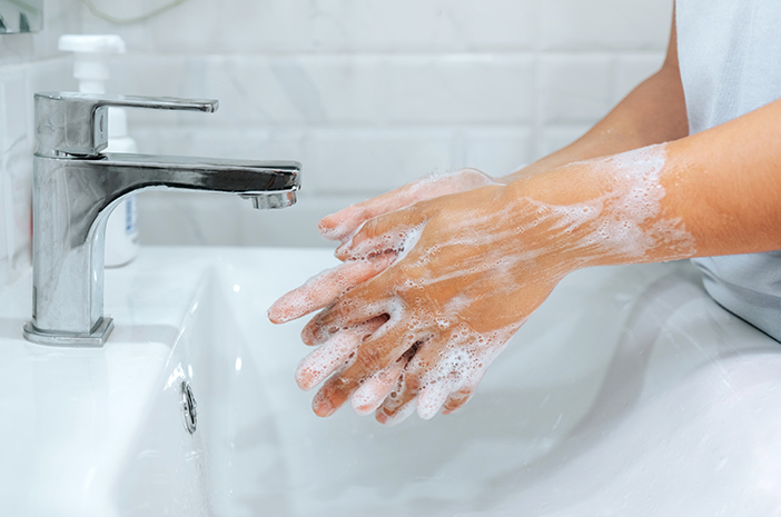Alasan Rajin Cuci Tangan Bisa Cegah Pilek dan Flu