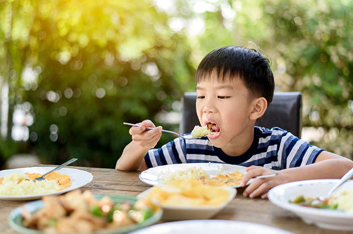 Mengenali Gejala Binge Eating Sejak Dini