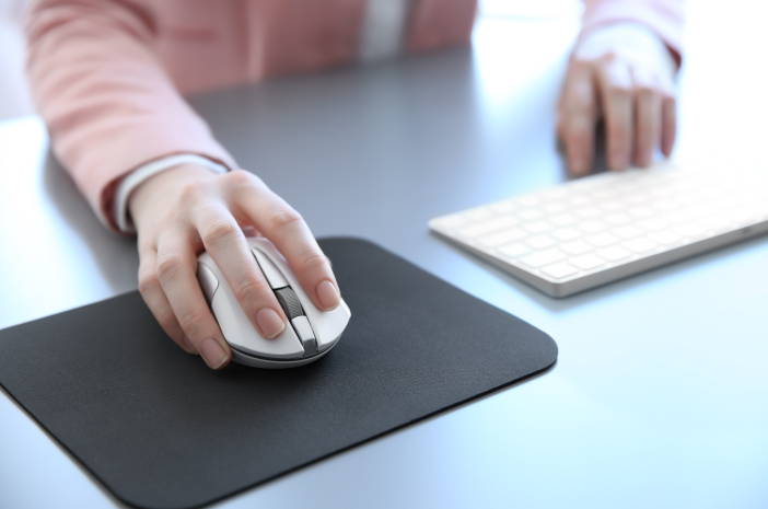 5 Kebiasaan yang Tingkatkan Risiko Karyawan Alami Sindrom Carpal Tunnel