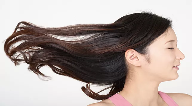 5 Cara Memanjangkan Rambut Secara Alami yang Bisa Ditiru di Rumah