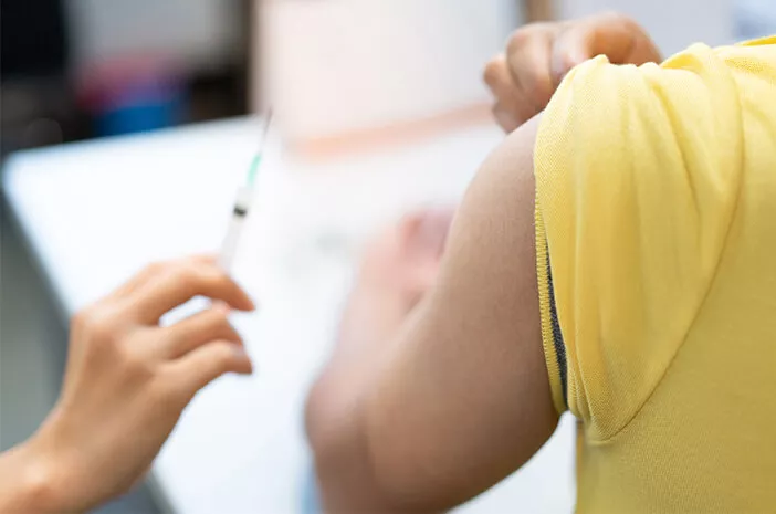 Vaksin DPT Cegah Difteri Bukan Cuma pada Anak-Anak