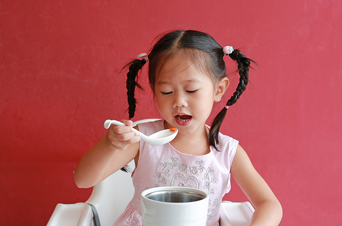 Manfaat Comfort Food untuk Redakan Sakit Tenggorokan pada Anak