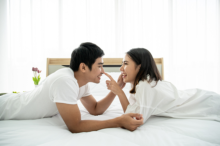 Peran Hubungan Intim dalam Menjaga Keharmonisan Rumah Tangga