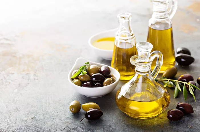 4 Manfaat Olive Oil untuk Kesehatan Wanita