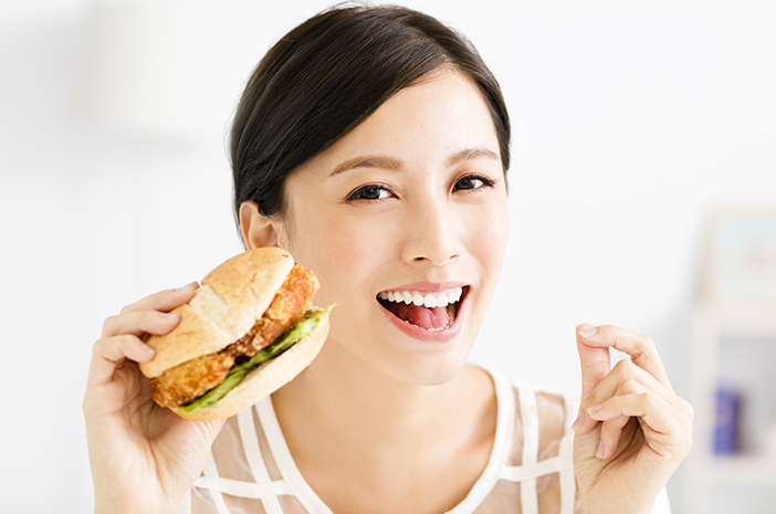 Efek Negatif Fast Food pada Menstruasi 