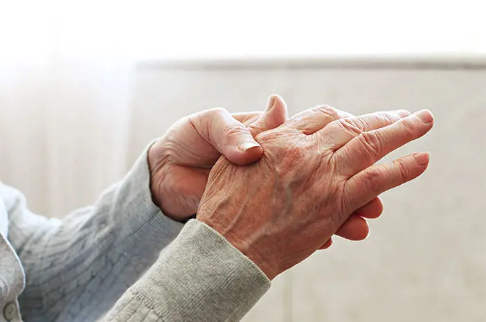 Tahap-Tahap Penyakit Parkinson yang Perlu Diketahui