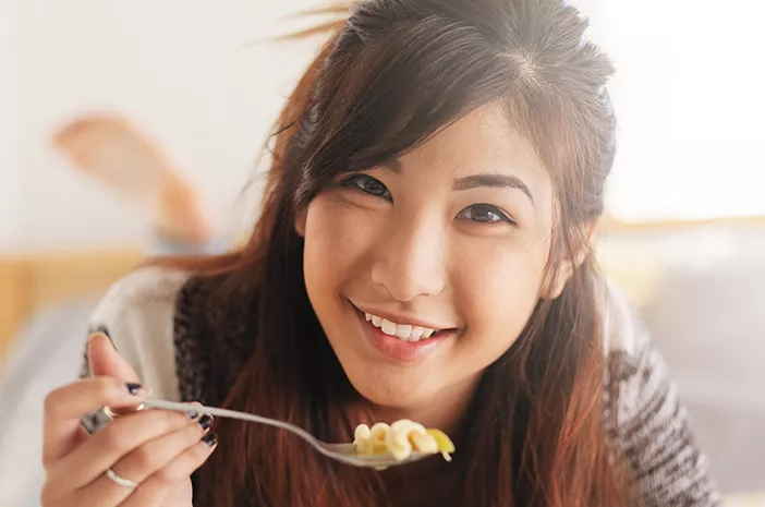 Pola Hidup Sehat dengan Menerapkan Pedoman Gizi Seimbang