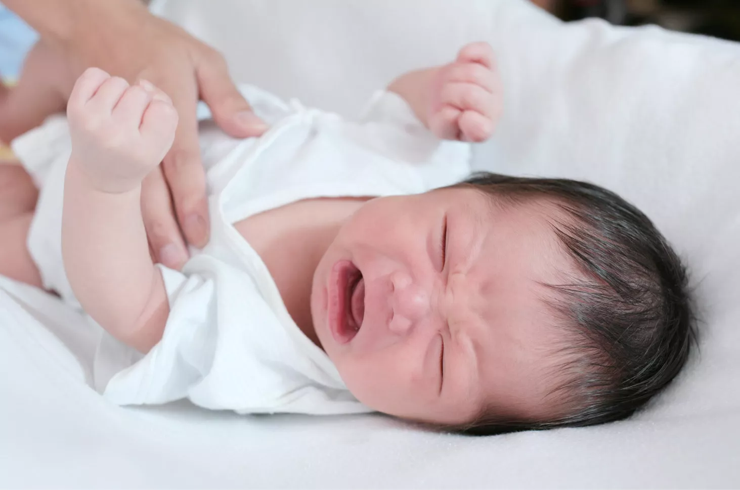 Waspada Bayi Tiba-Tiba Panas Tinggi Tanda Terserang Roseola