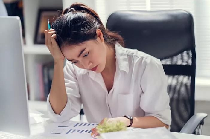 5 Cara Menurunkan Tingkat Stres Saat Bekerja