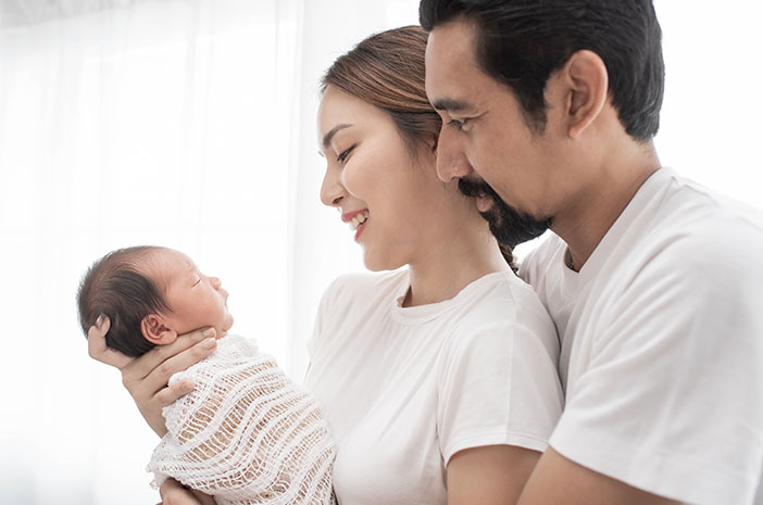 Melahirkan Bayi dengan Antibodi COVID-19, Ini Penjelasannya