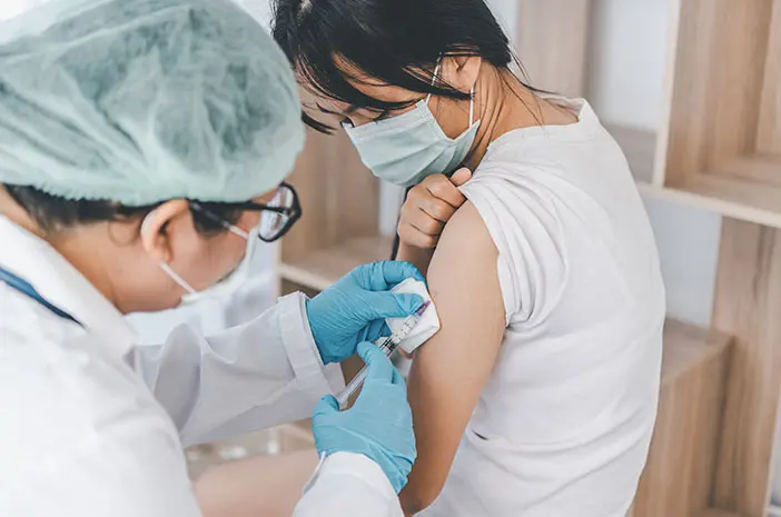 Vaksin AstraZeneca Siap Digunakan untuk Vaksinasi di Jakarta 