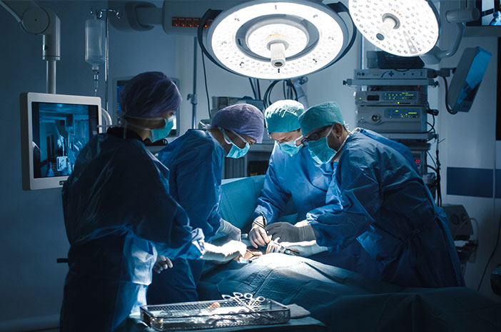 Operasi Vitrektomi untuk Mengobati Eye Floaters