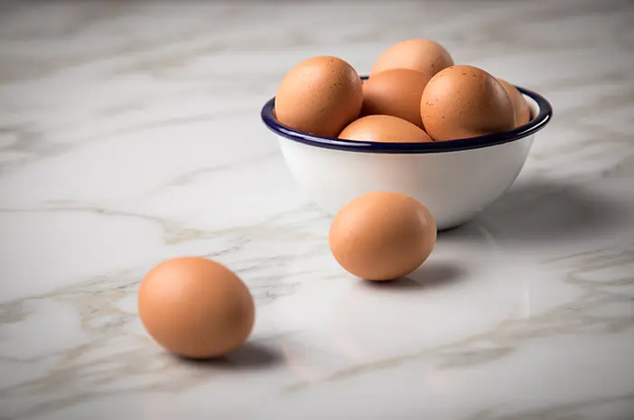 Kolesterol Tinggi, Bolehkah Mengonsumsi Telur?