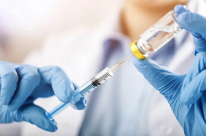Vaksinasi AstraZeneca Dilanjutkan Kembali, Begini Faktanya
