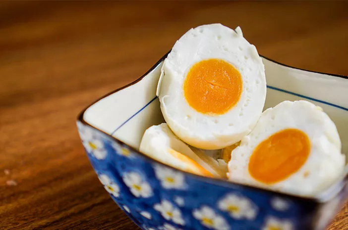 Apakah Telur Asin Aman untuk MPASI Si Kecil?