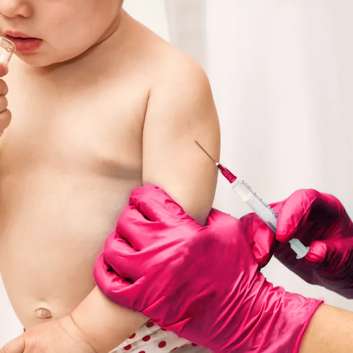 Vaksin Sebabkan Bayi Autis, Yakin? Ini Manfaat dan Efek Sampingnya