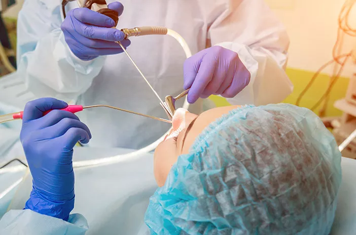 Inilah Prosedur saat Melakukan Nasal Endoskopi