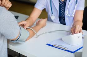 Apa yang Perlu Diperhatikan setelah Pemeriksaan Tekanan Darah?