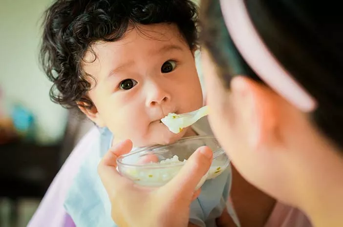 Anak Mulai MPASI, Kenali Reaksi Alergi Makanan