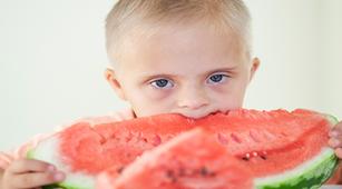 4 Tips Diet Sehat untuk Anak dengan Sindrom Down 