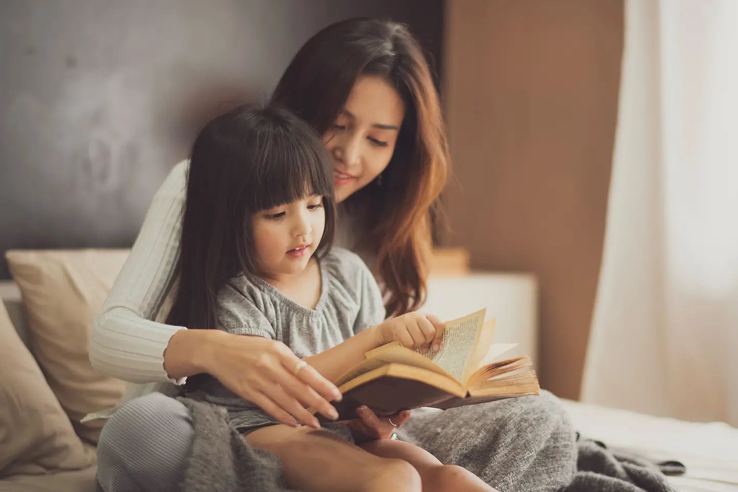 4 Tips Ajarkan Anak Usia 5 Tahun Belajar Membaca