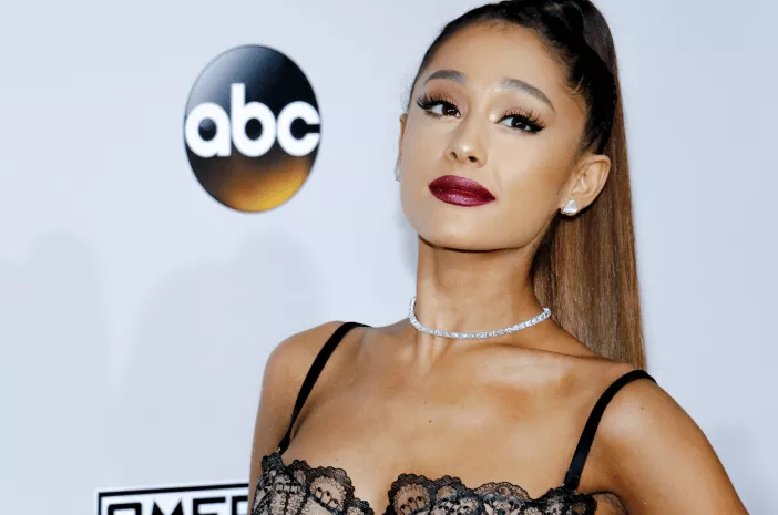 Dua Tahun Berlalu, Ariana Grande Alami PTSD Pasca Bom Bunuh Diri