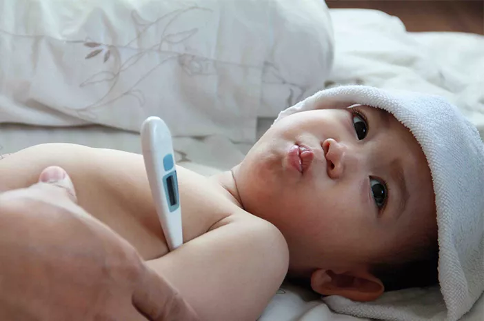 Anak Demam setelah Imunisasi DPT, Ini yang Harus Dilakukan 