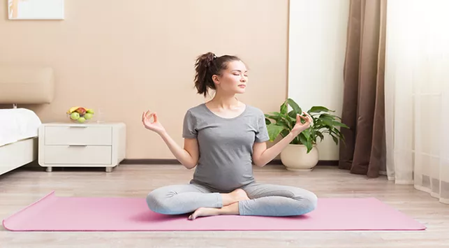 3 Gerakan Yoga yang Aman untuk Ibu Hamil