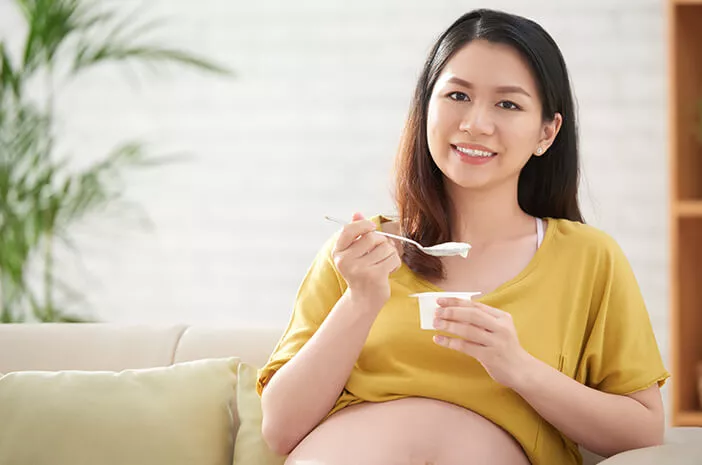 8 Nutrisi yang Wajib Dipenuhi Saat Ibu Hamil Puasa 