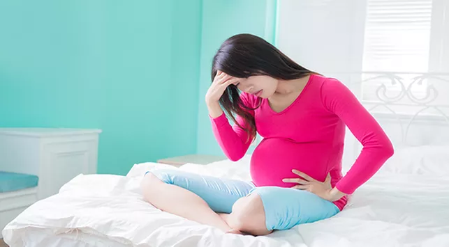 3 Gangguan Kesehatan yang Mungkin Terjadi Bila Ibu Hamil Puasa