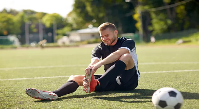 Mengenal Cedera Sprain yang Sering Dialami Pesepak Bola