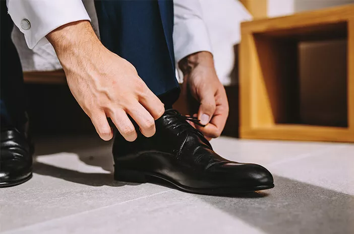Benarkah Pakai Sepatu yang Kekecilan Picu Tarsal Tunnel Syndrome?