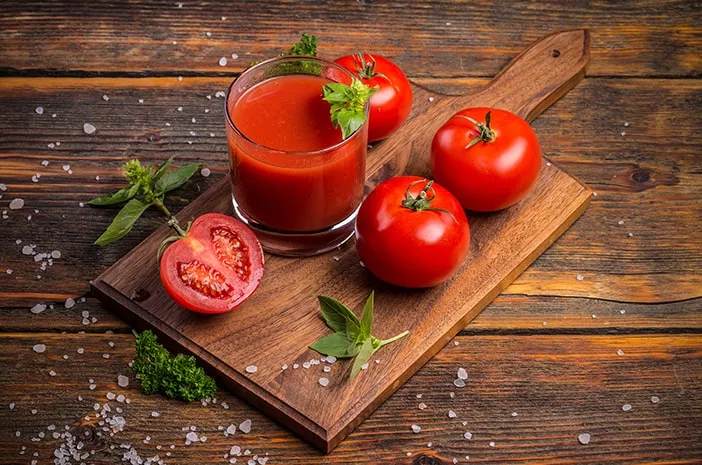 Ketahui 7 Manfaat Jus Tomat untuk Kesehatan