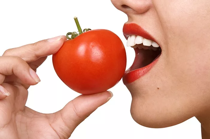 Mitos atau Fakta Tomat Bisa Sebabkan Asam Lambung 