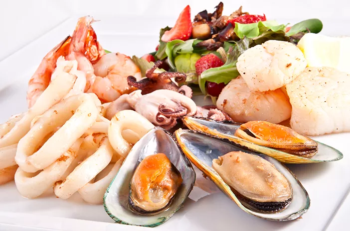 Turunkan Kolesterol, Lakukan 5 Hal Ini Setelah Makan Seafood