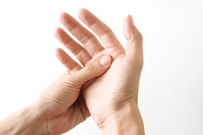 Benarkah Trigger Finger Disebabkan Kondisi Genetik?