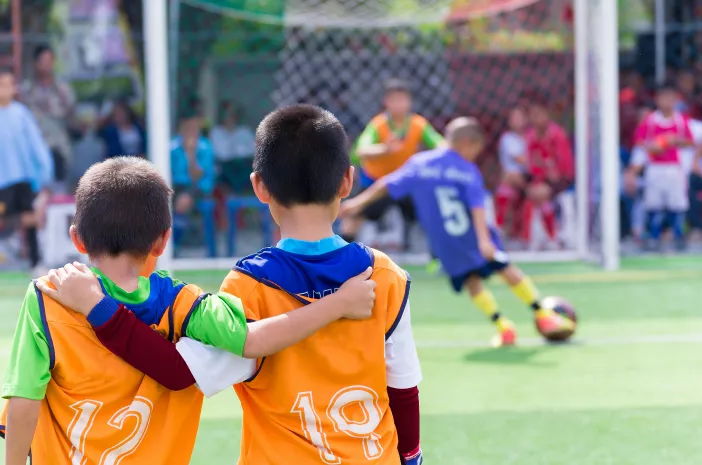 7 Cara Melindungi Anak dari Cedera Olahraga